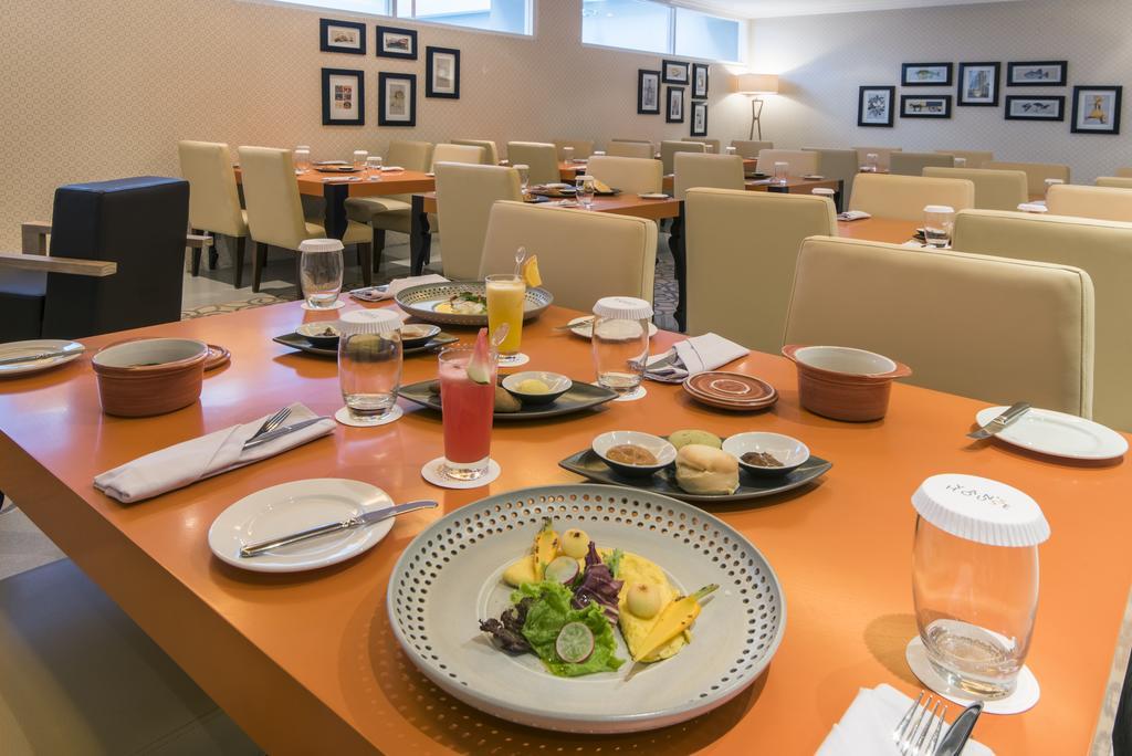 Yan'S House Hotel Kuta  Ngoại thất bức ảnh