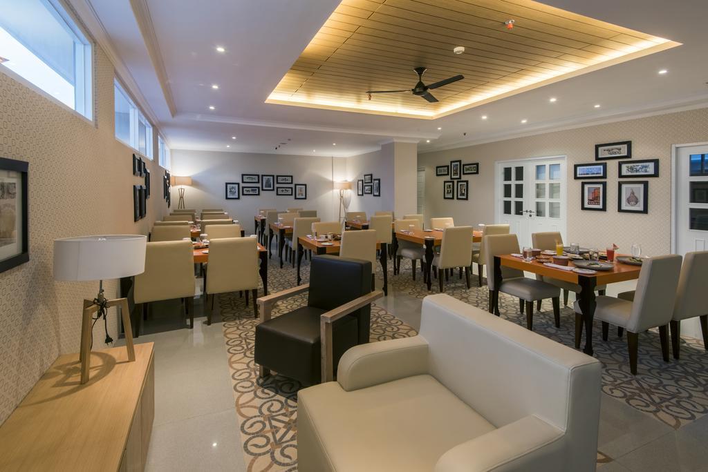 Yan'S House Hotel Kuta  Ngoại thất bức ảnh