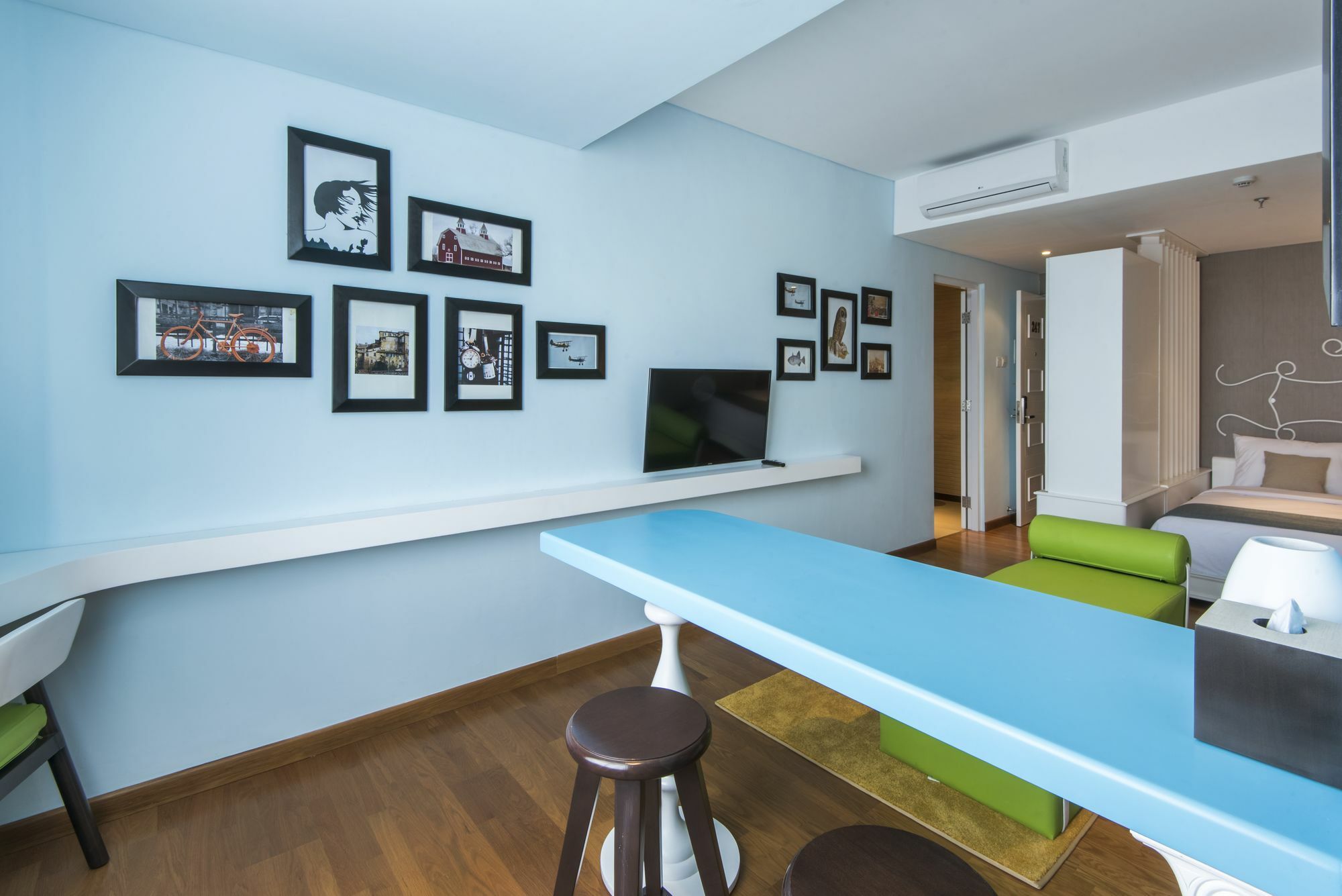 Yan'S House Hotel Kuta  Ngoại thất bức ảnh