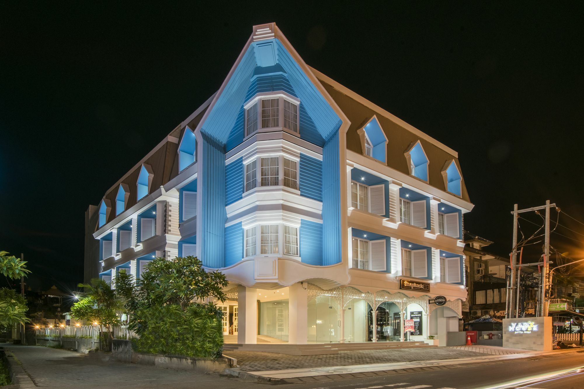 Yan'S House Hotel Kuta  Ngoại thất bức ảnh